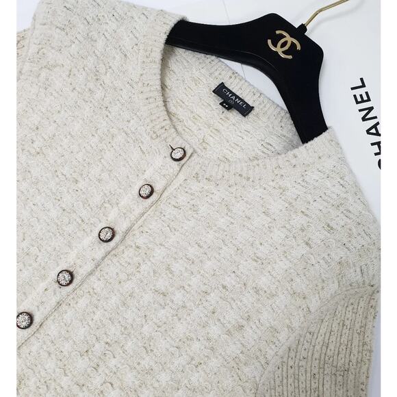 CHANEL 2017 Creme & Gold Viskose Lurex Knit Top - Size 38 - Picture 4 of 6